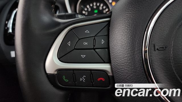 Jeep Compass 2019 — photo 23