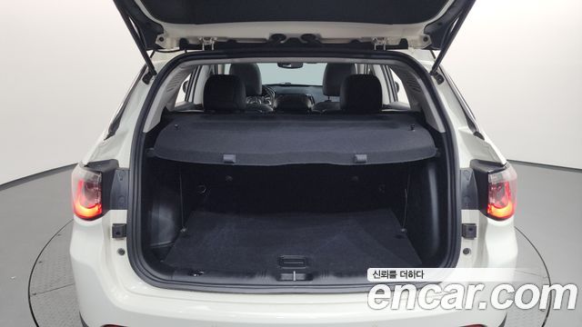 Jeep Compass 2019 — photo 25