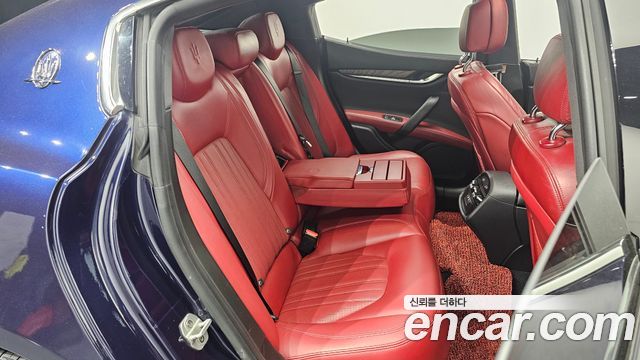 Maserati Ghibli 2018 — photo 17