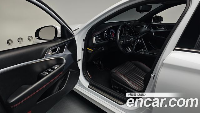 Genesis G70 2018 — photo 13
