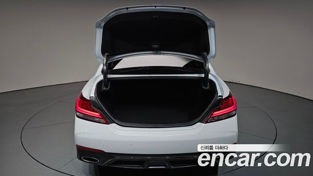 Genesis G70 2018 — photo 26