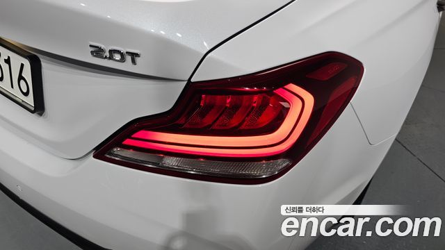 Genesis G70 2018 — photo 9