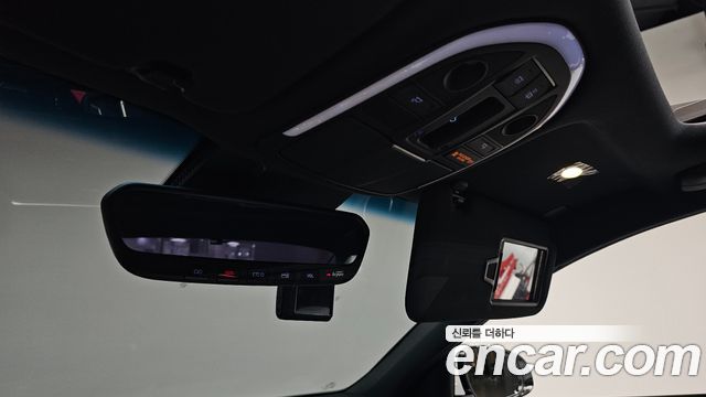 Genesis G70 2018 — photo 34