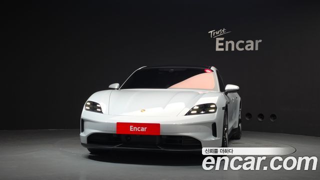 Porsche Taycan 2025 — photo 3