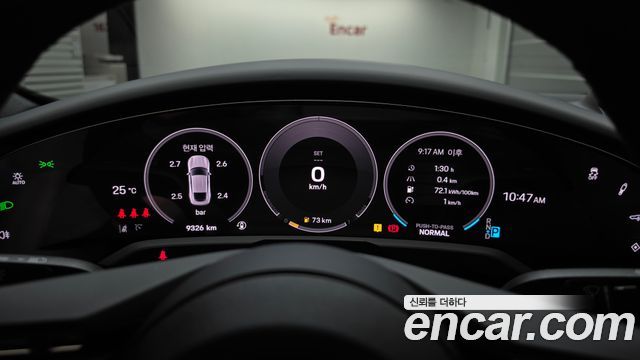 Porsche Taycan 2025 — photo 8