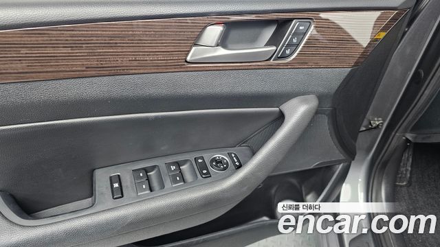 Hyundai Sonata 2018 — photo 15