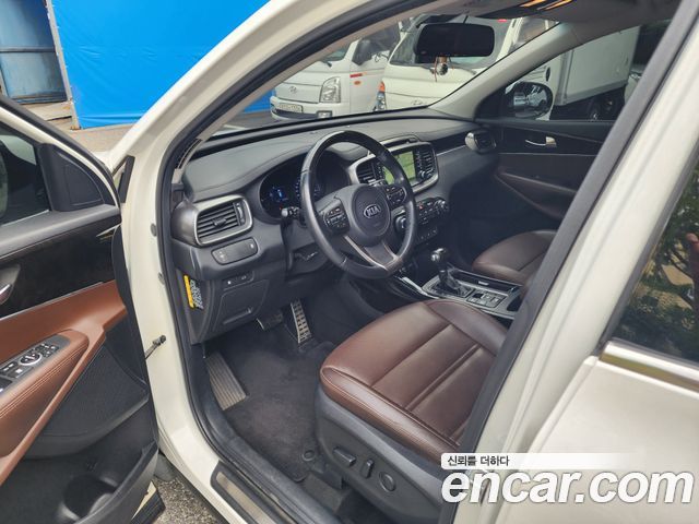 Kia Sorento 2017 — photo 8