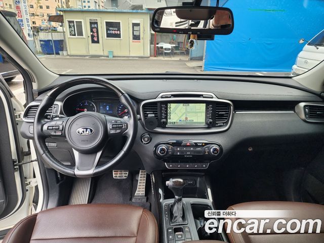 Kia Sorento 2017 — photo 10