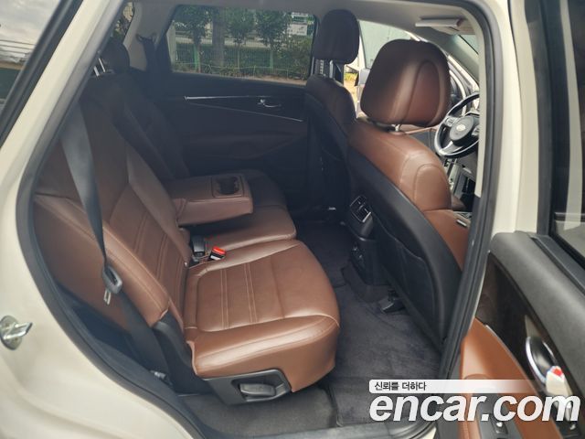 Kia Sorento 2017 — photo 11