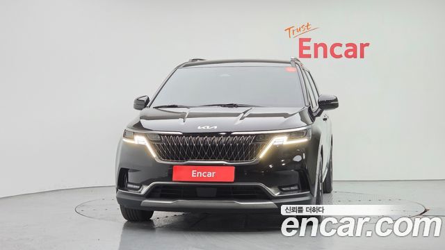 Kia Canival 2023 — photo 3