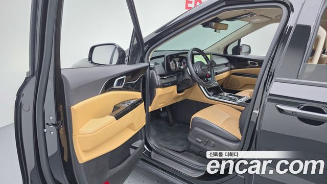 Kia Canival 2023 — photo 10