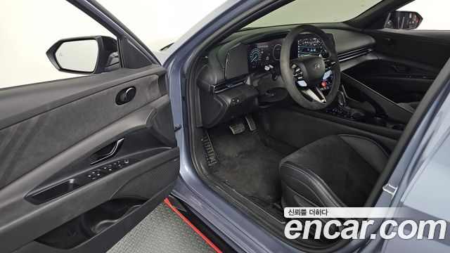 Hyundai AVANTE 2025 — photo 17