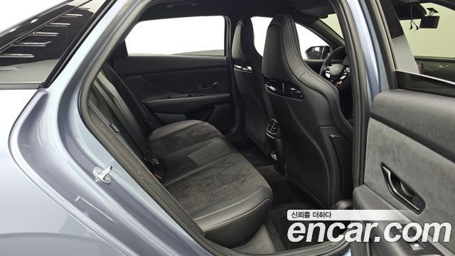 Hyundai AVANTE 2025 — photo 16