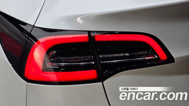 Tesla Model 3 2021 — photo 9
