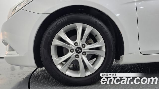 Hyundai Sonata 2010 — photo 5