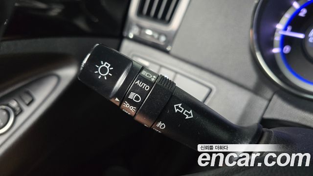 Hyundai Sonata 2010 — photo 23