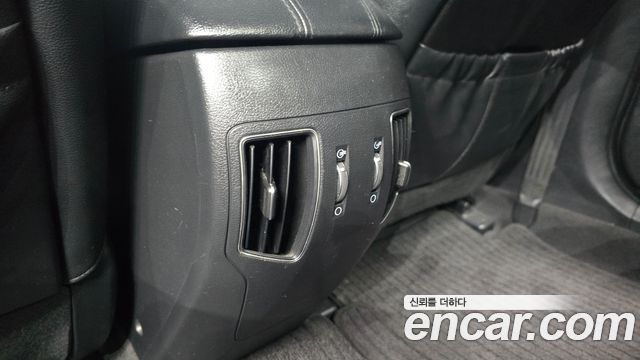 Hyundai Sonata 2010 — photo 25
