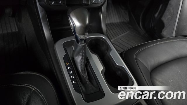 Chevrolet Korea Colorado 2022 — photo 12