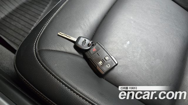 Chevrolet Korea Colorado 2022 — photo 18