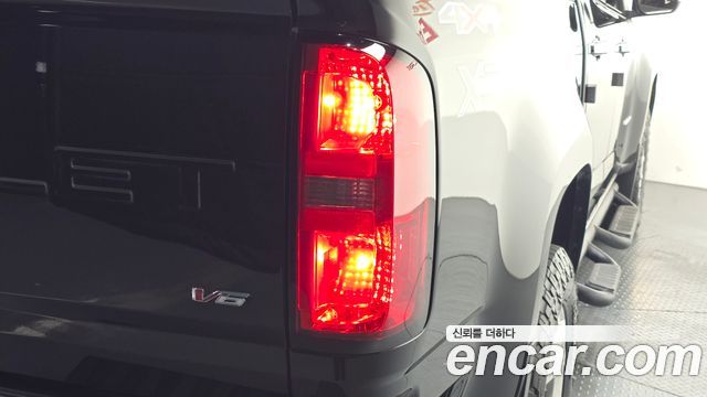 Chevrolet Korea Colorado 2022 — photo 9