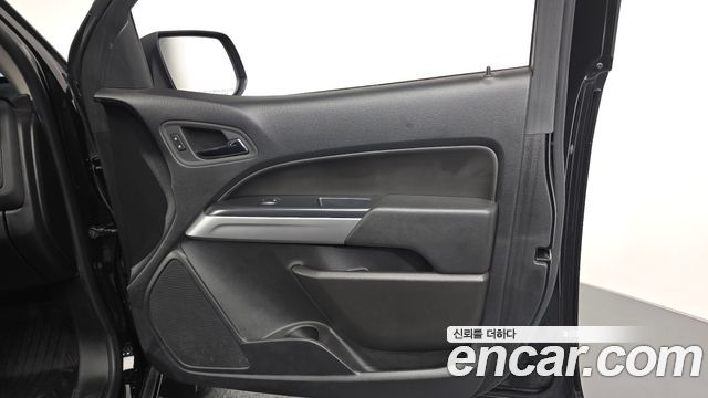Chevrolet Korea Colorado 2022 — photo 14