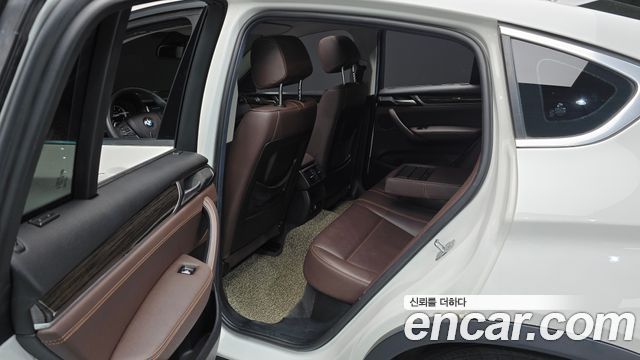 BMW X4 2017 — photo 11