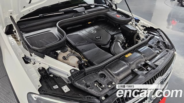 Mercedes-Benz GLE-Class 2025 — photo 6
