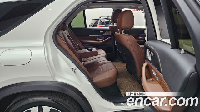 Mercedes-Benz GLE-Class 2025 — photo 17