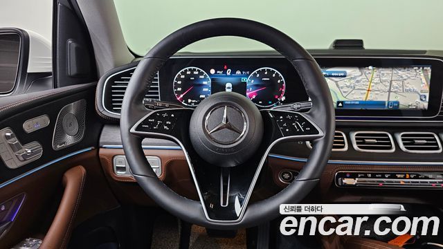 Mercedes-Benz GLE-Class 2025 — photo 19