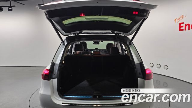 Mercedes-Benz GLE-Class 2025 — photo 24