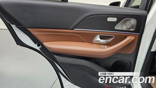 Mercedes-Benz GLE-Class 2025 — photo 15