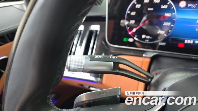 Mercedes-Benz S-Class 2021 — photo 27