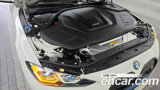BMW i4 2024 — photo 6
