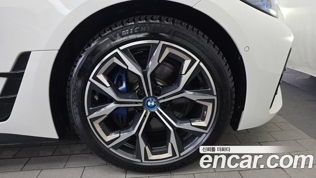 BMW i4 2024 — photo 7