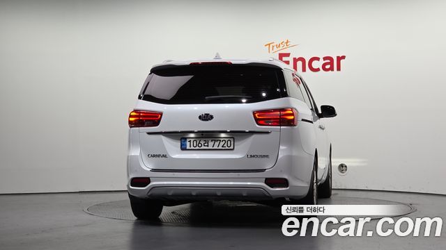 Kia Canival 2019 — photo 4