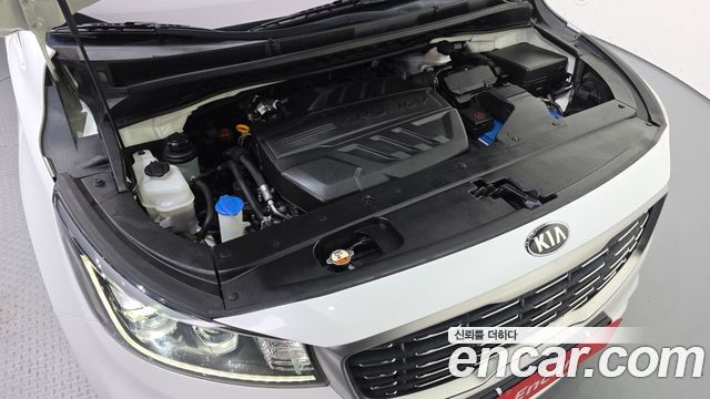 Kia Canival 2019 — photo 6