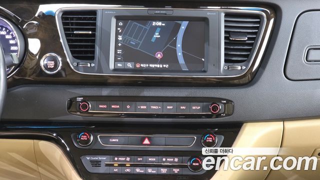 Kia Canival 2019 — photo 24