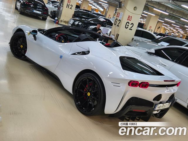 Ferrari SF90 2023 — photo 8