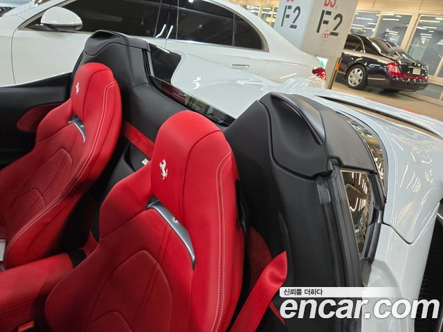 Ferrari SF90 2023 — photo 12