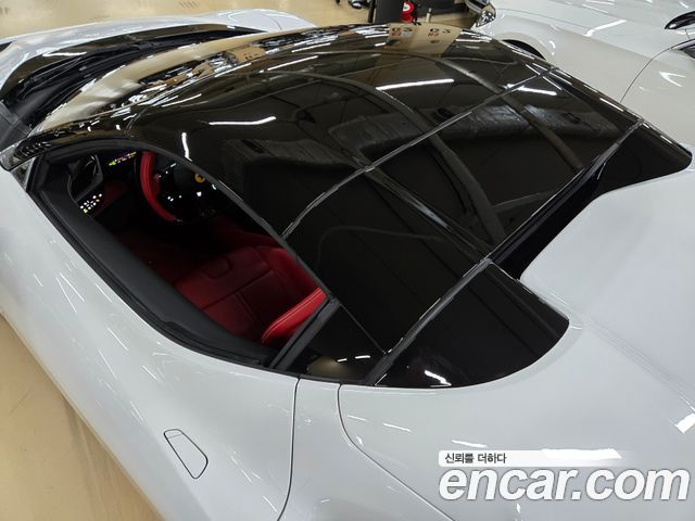 Ferrari SF90 2023 — photo 13