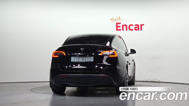 Tesla Model Y 2022 — photo 4