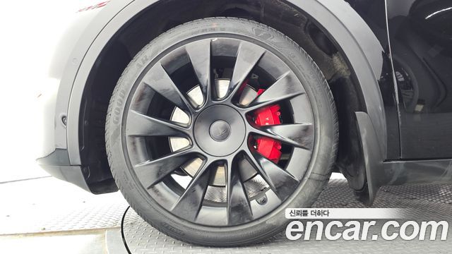 Tesla Model Y 2022 — photo 5