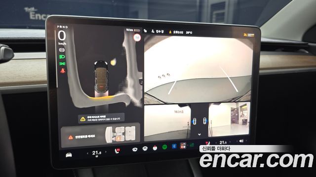 Tesla Model Y 2022 — photo 21