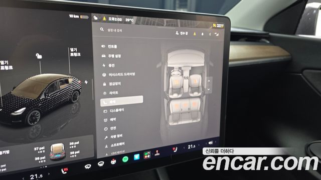Tesla Model Y 2022 — photo 35