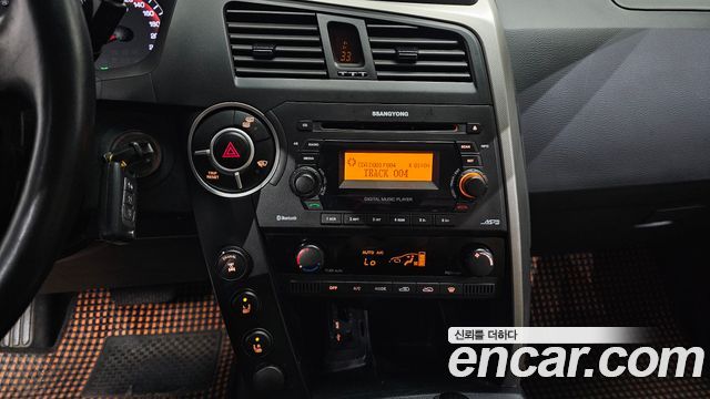 KG Mobility KORANDO 2014 — photo 16