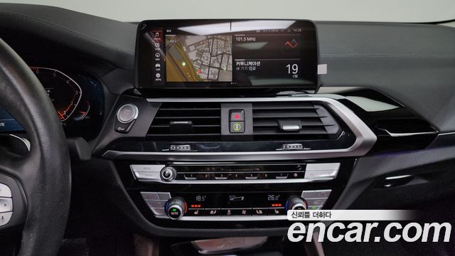 BMW X4 2020 — photo 18