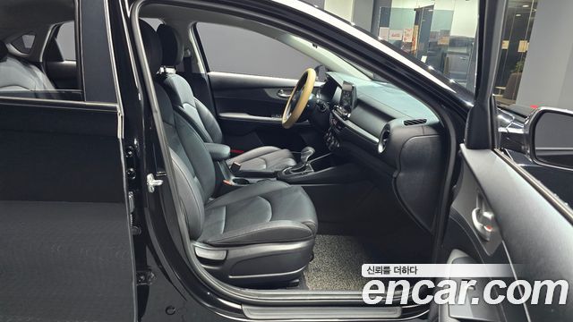 Kia K3 2019 — photo 17
