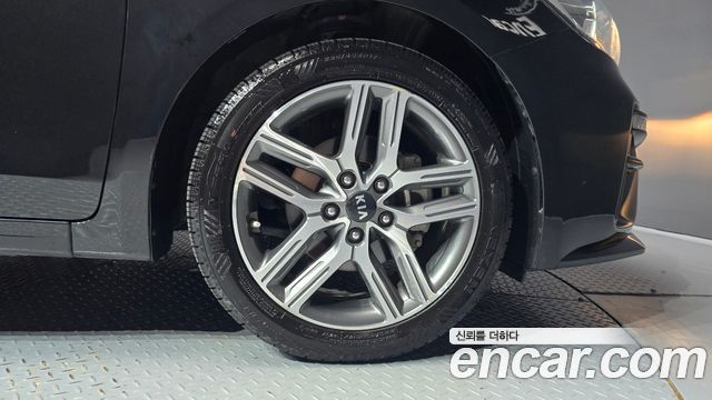Kia K3 2019 — photo 7