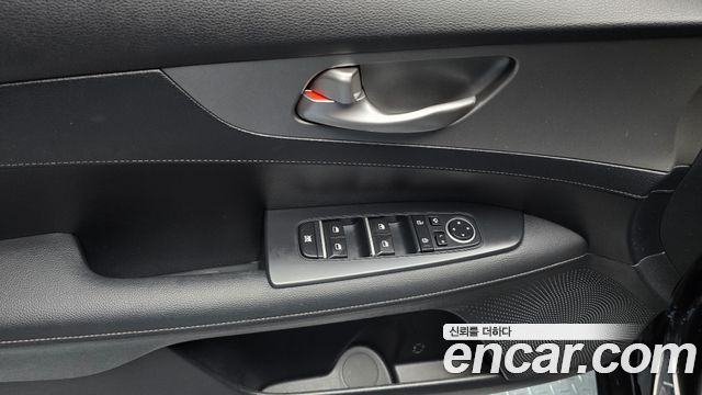 Kia K3 2019 — photo 27