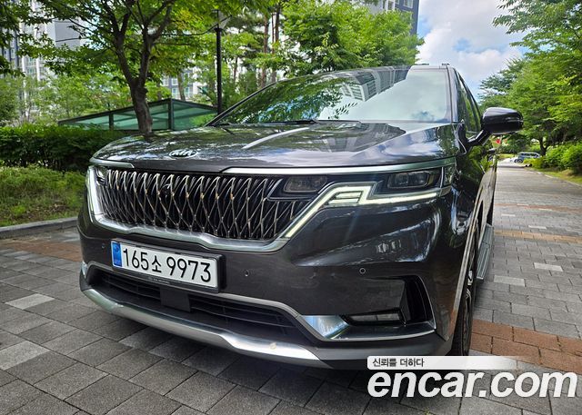 Kia Canival 2021 — photo 3